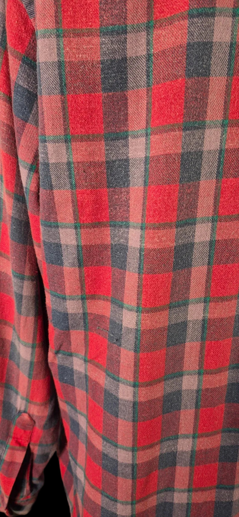 Carl Michaels Men’s Large Plaid Flannel Shirt Hong Kong 100% Cotton