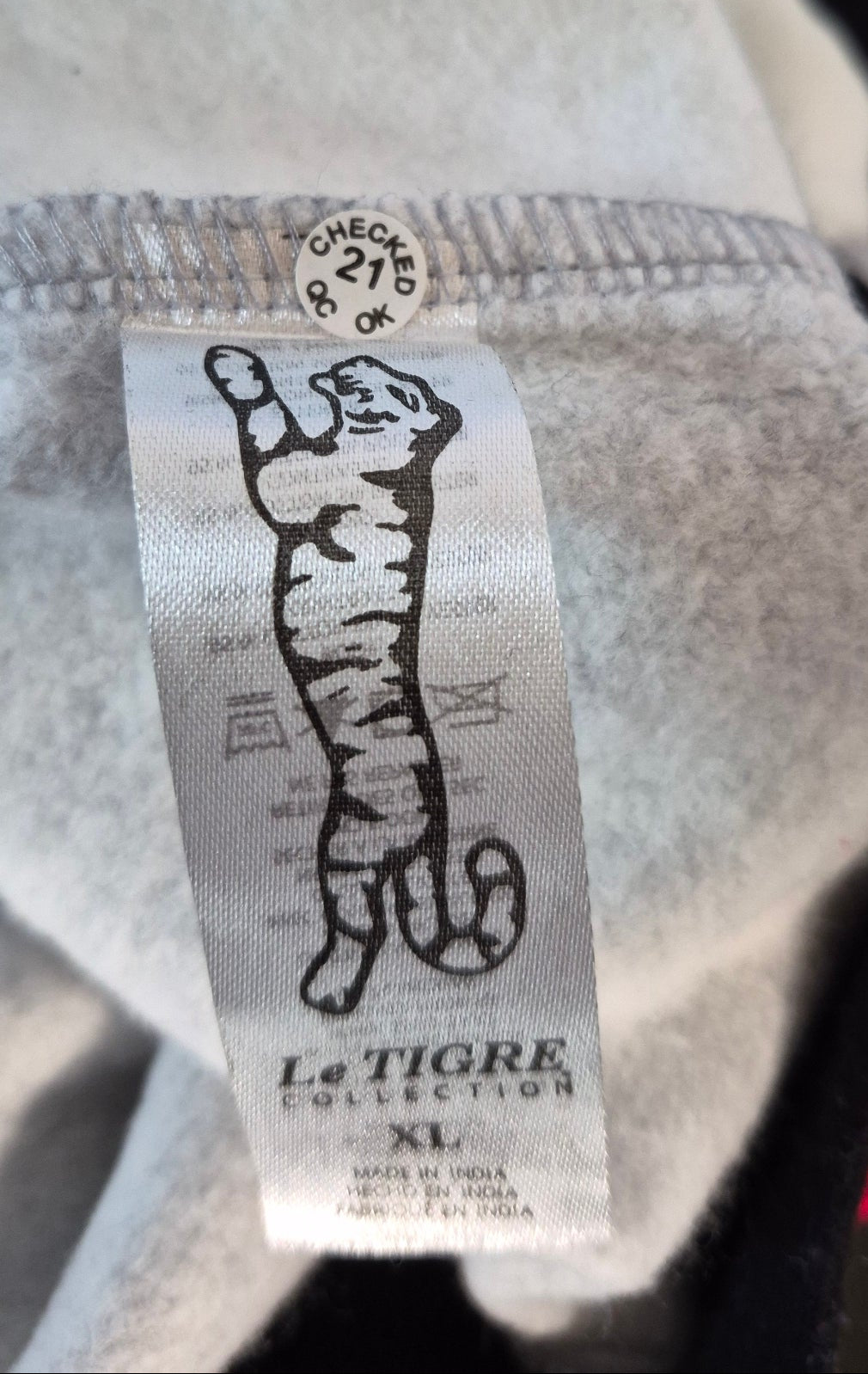 Le Tigre Tiger Patch Colorblock Sweatshirt — Gray, Red & Black | XL